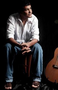 Mostra SESC apresenta Paulo Costa, nesta quinta, 20 horas, no Cuca