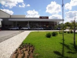  Ville Gourmet vive uma crise com o fechamento do Marru�