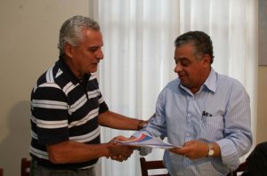   Tarcízio diz que vai aos debates e desafia os adversários