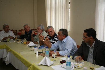 Candidato diz que deu up grade na educação e na saúde