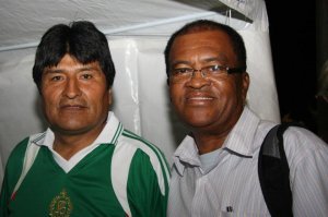Jornalista feirense vai cobrir a eleição na Venezuela