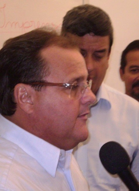 Geddel tem dinheiro pra torrar mas não tem proposta