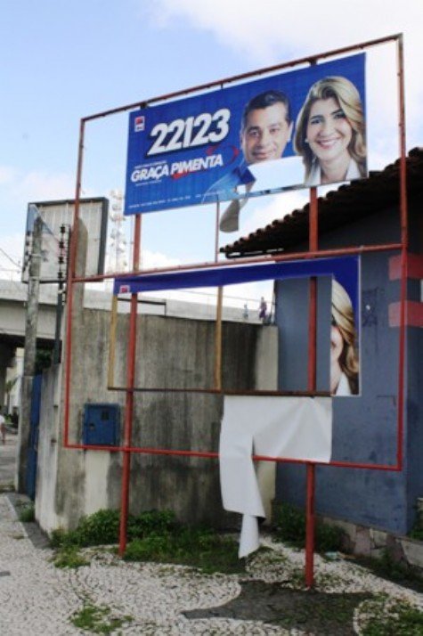 Candidatos se queixam da destruição de placas e cartazes