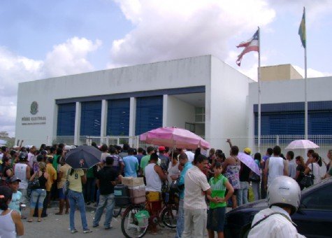 Feirenses deixam a 2ª via para a última hora