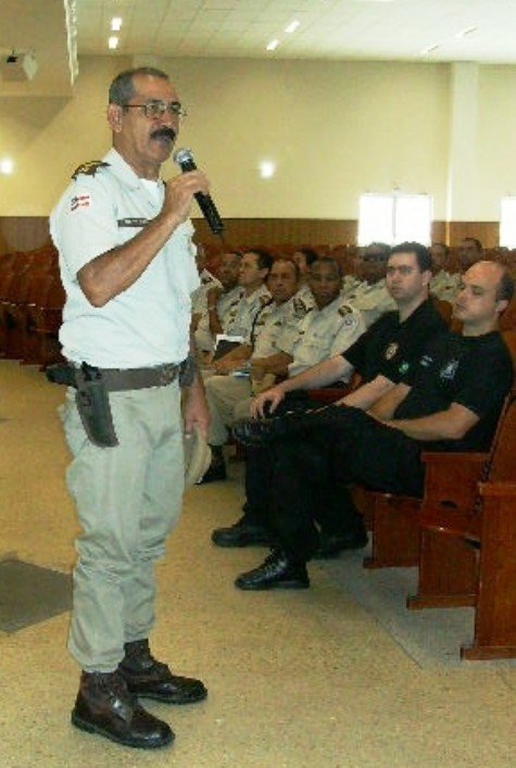 Coronel apresenta plano de segurança para domingo